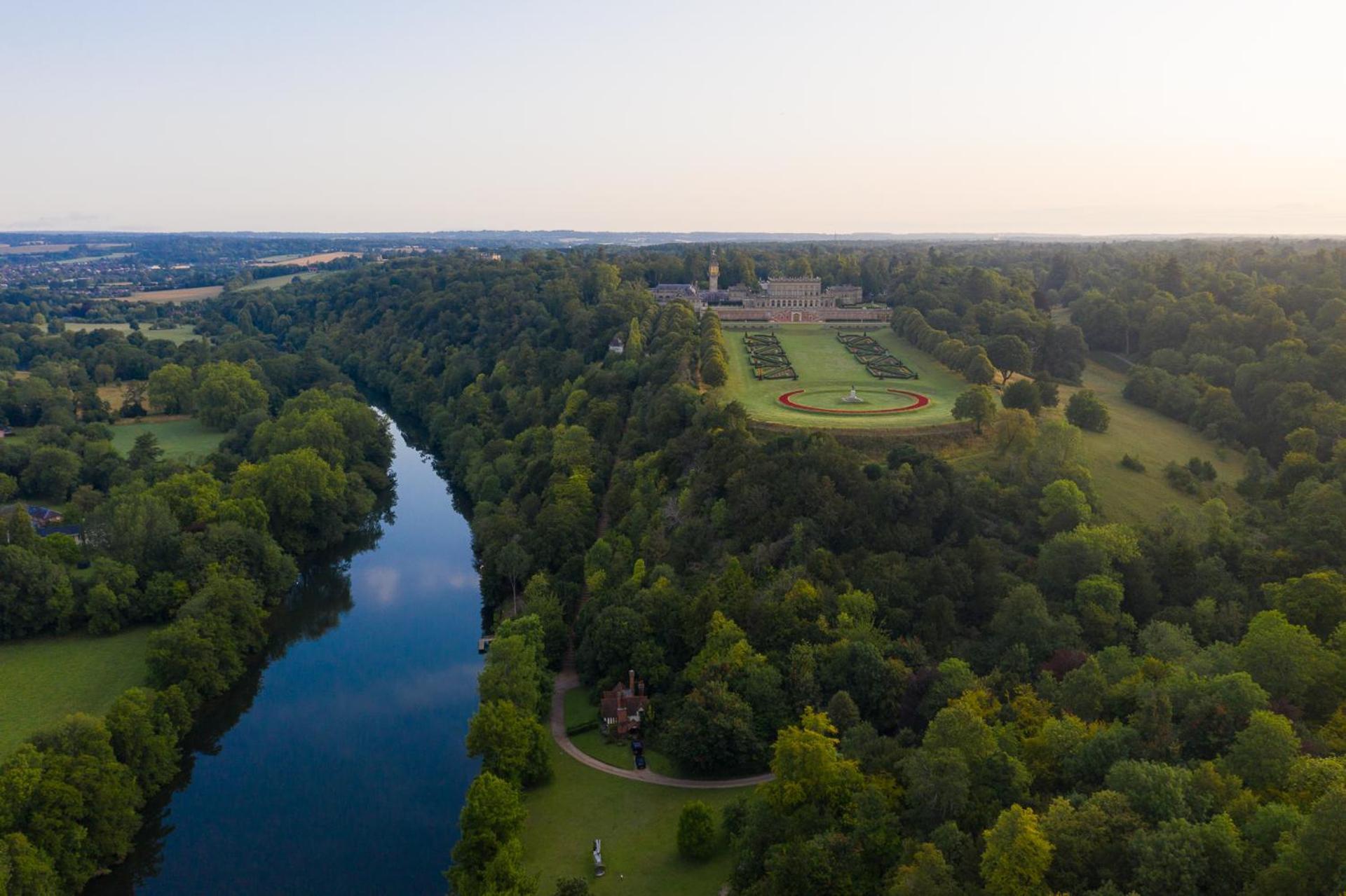 Cliveden House - An Iconic Luxury Hotel Maidenhead Bagian luar foto