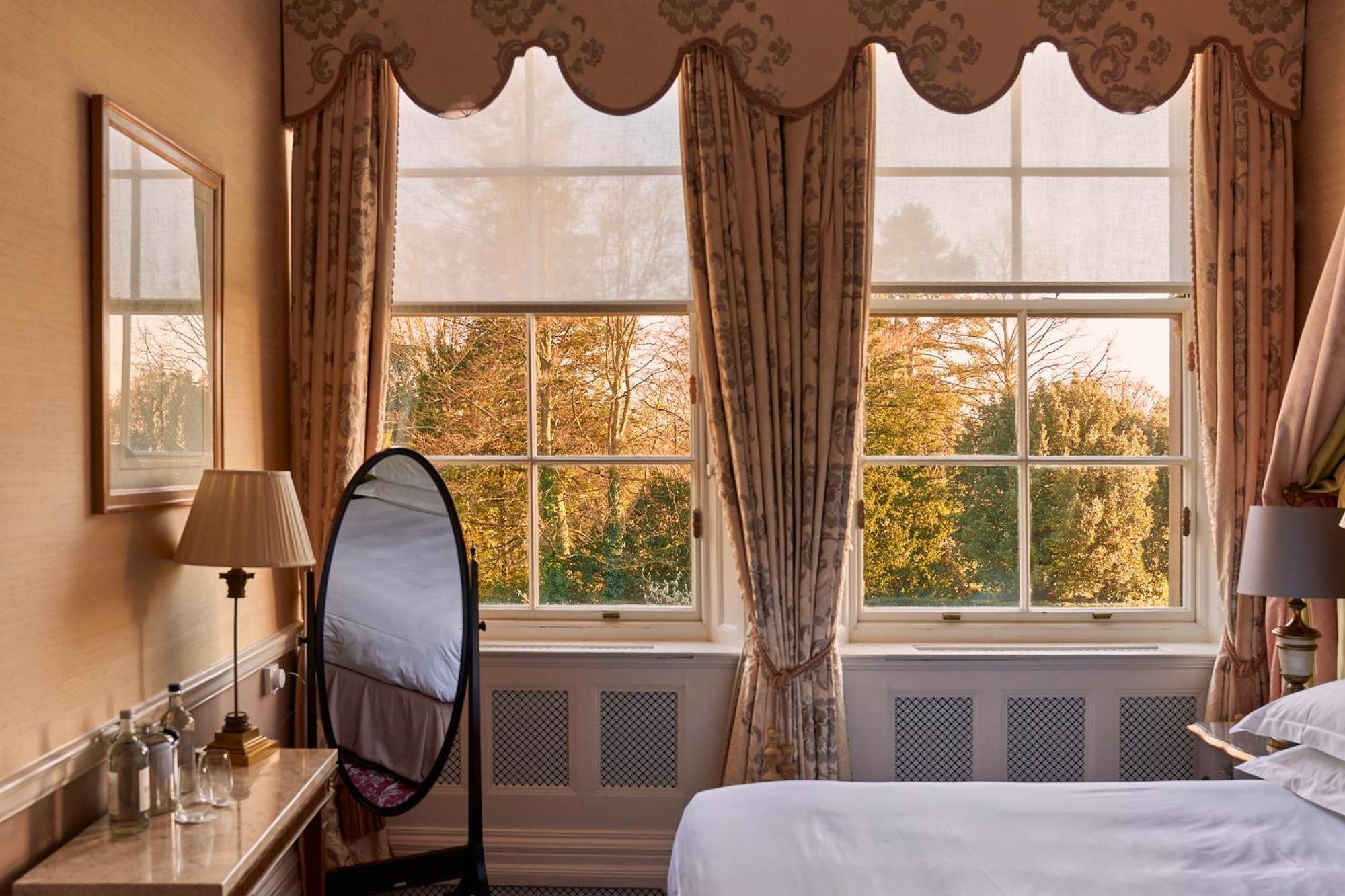 Cliveden House - An Iconic Luxury Hotel Maidenhead Bagian luar foto