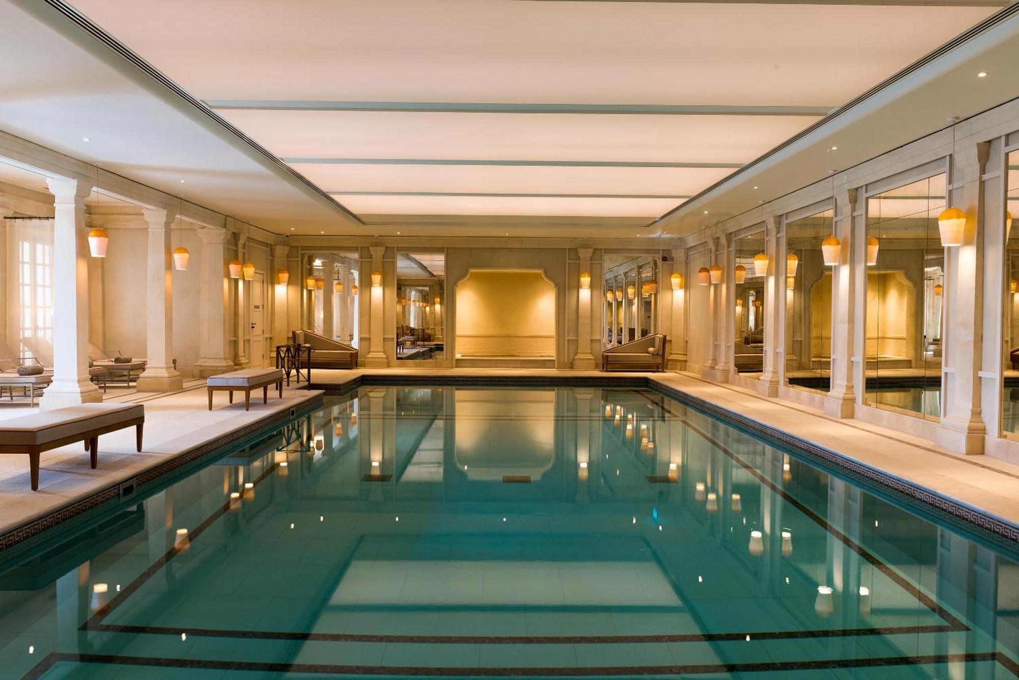 Cliveden House - An Iconic Luxury Hotel Maidenhead Bagian luar foto