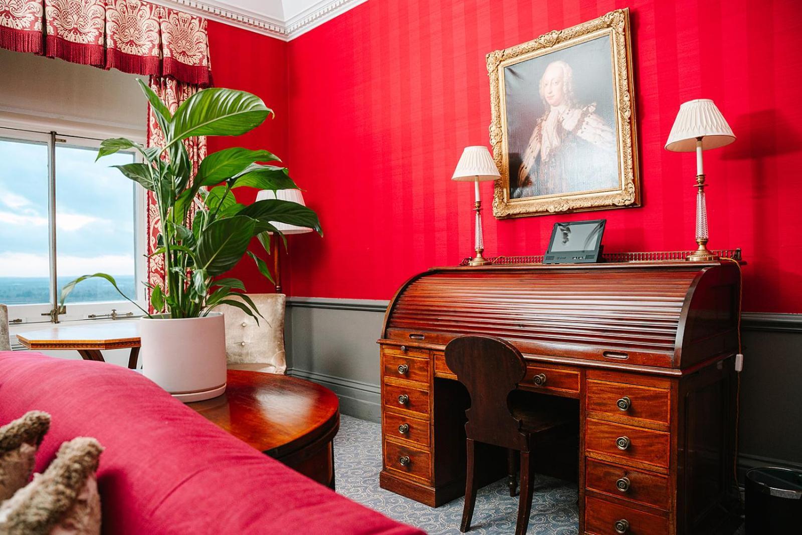 Cliveden House - An Iconic Luxury Hotel Maidenhead Bagian luar foto
