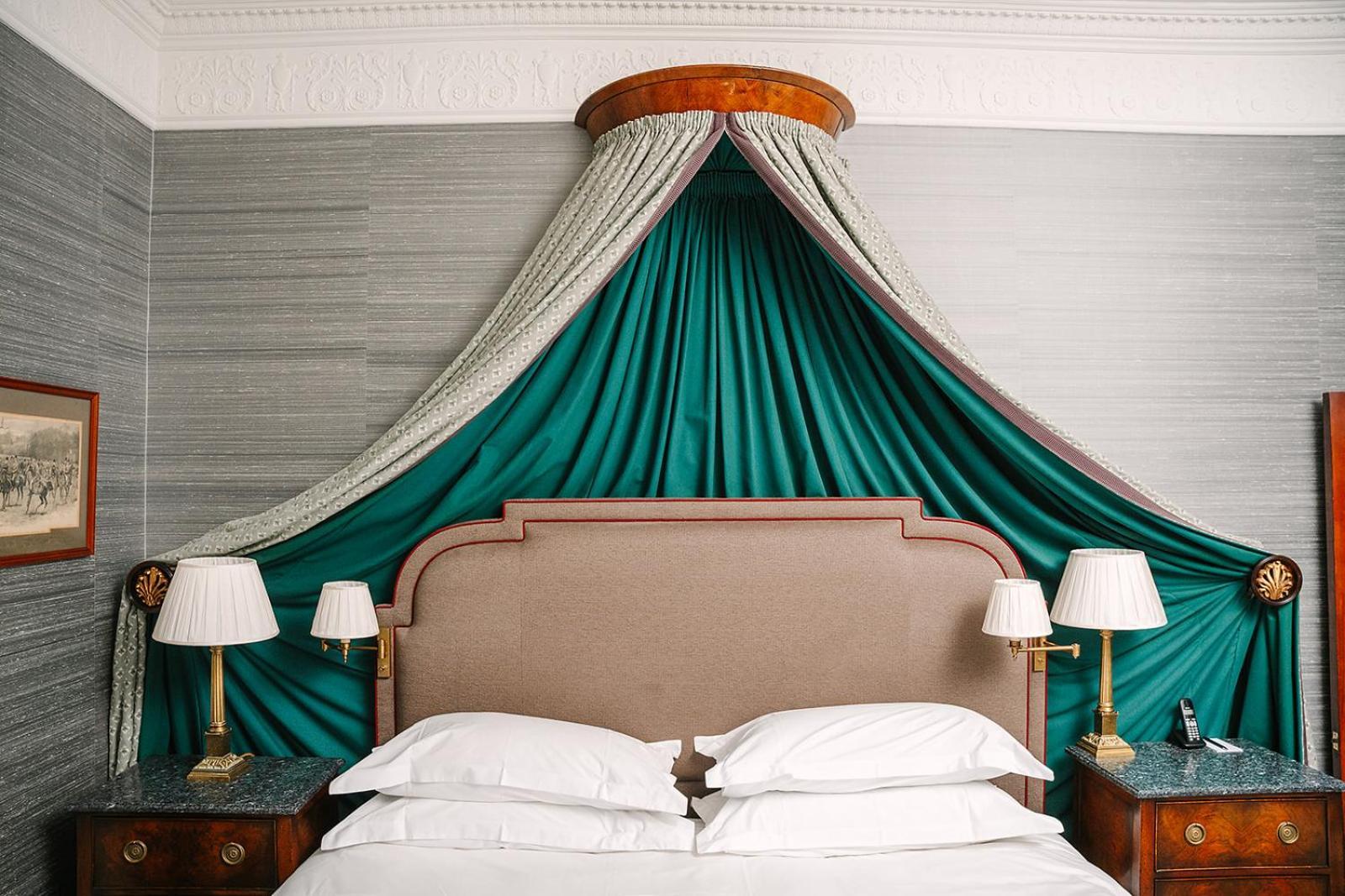 Cliveden House - An Iconic Luxury Hotel Maidenhead Bagian luar foto
