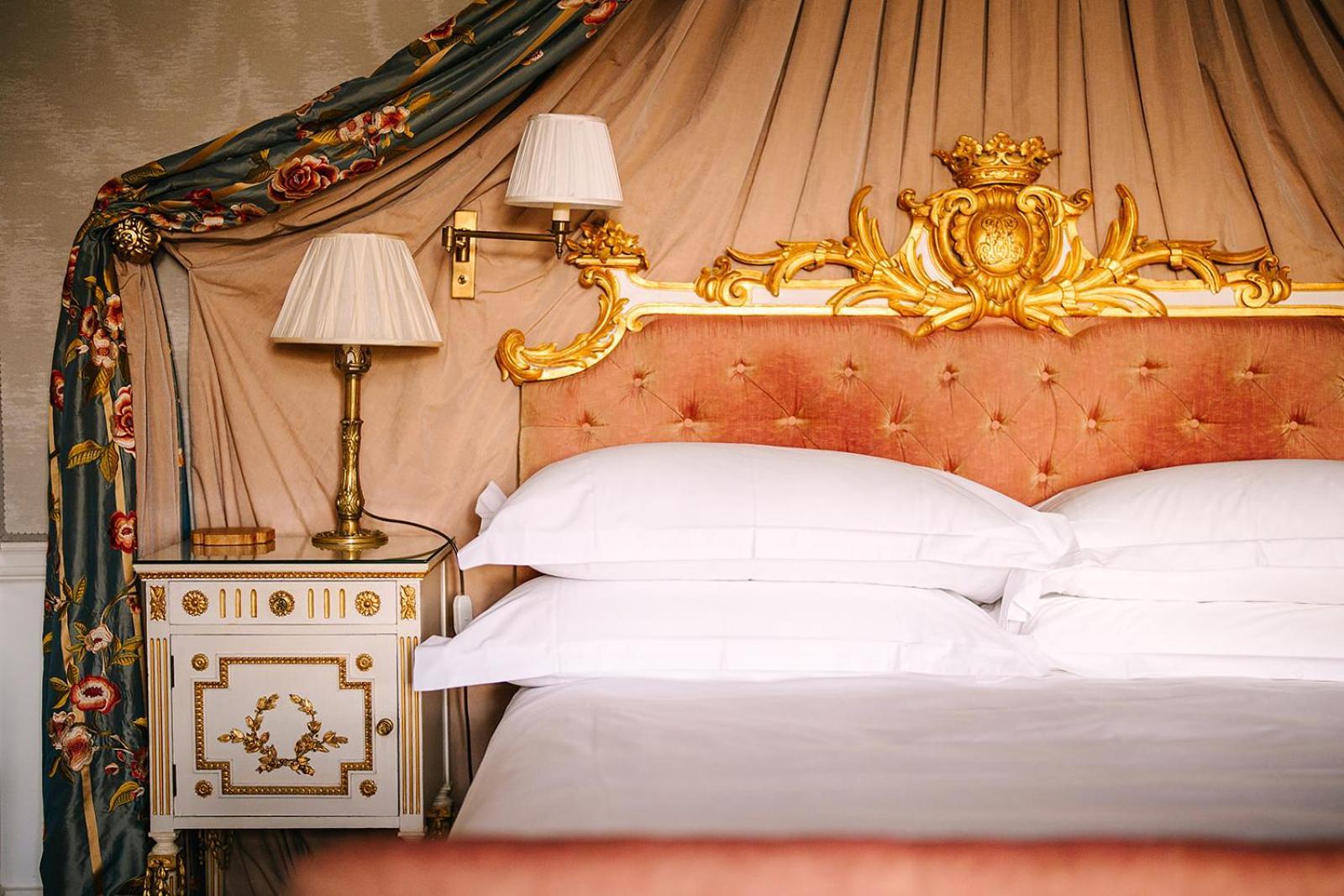 Cliveden House - An Iconic Luxury Hotel Maidenhead Bagian luar foto